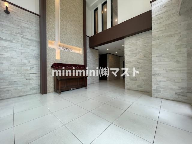 スプランディッド難波Ⅰのロビー