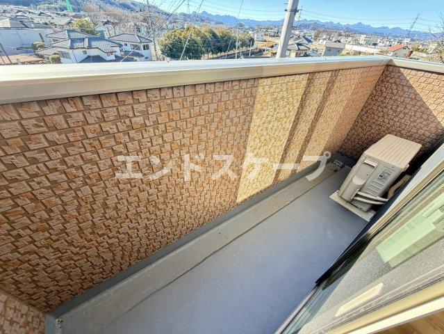 ユニヴェールのバルコニー|高崎、前橋のお部屋探しはエンドスケープまで！お客様の理想お聞かせ下さい♪