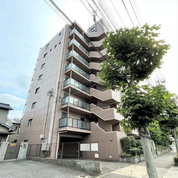 プロビデンス桜山の外観