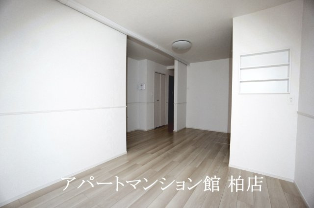 ジャム　ハウスの居間・リビング|同施工会社、同型タイプです