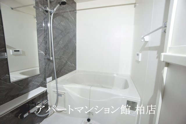 ジャム　ハウスの浴室|同施工会社、同型タイプです