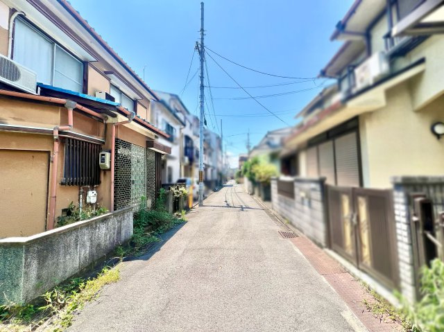 【前面道路含む現地写真】の画像