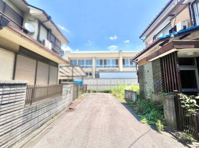 【前面道路含む現地写真】 | 伏見区深草越後屋敷町　土地 | 「どれくらいの建物が建つの」「建物価格はどれくらい？」お客様の知りたいをハウスアドバイザーがお応えします。