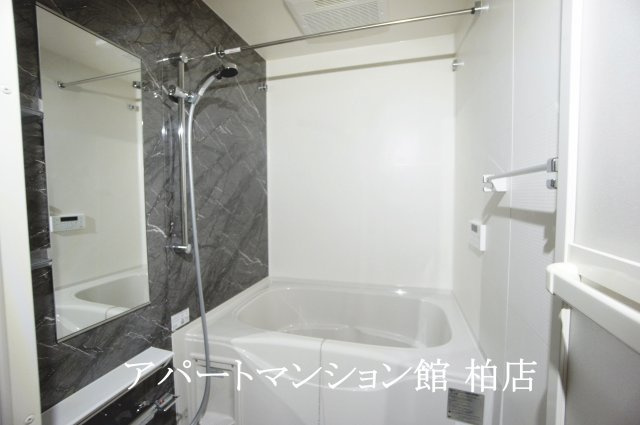 ジャム　ハウスの浴室|同施工会社、同型タイプです