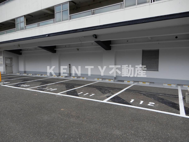 【駐車場】 | ビレッジハウス品川八潮タワー１号棟 | 駐車場があるので、車を買う予定の方も安心です