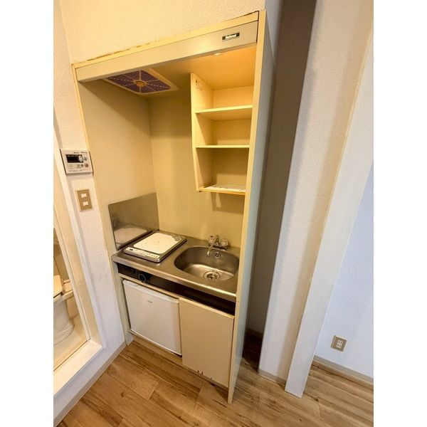 信和マンションのキッチン