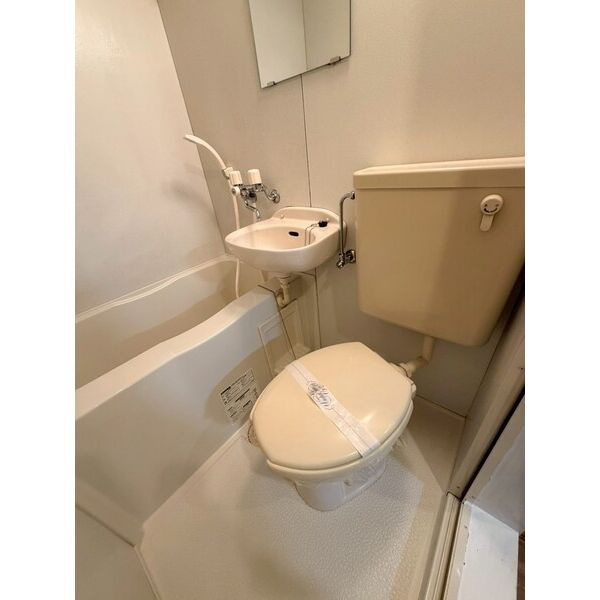 信和マンションの浴室