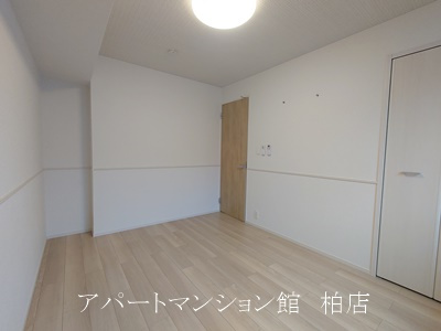 ジャム　ハウスの居間・リビング|同施工会社、同型タイプです