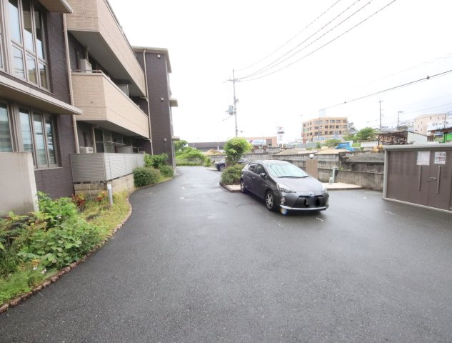 モンパルクいこまⅠの駐車場