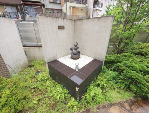 モンパルクいこまⅠの庭