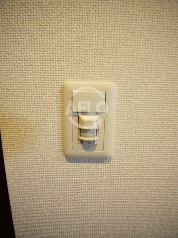 エステムコート難波ＩＶアトリの設備|エステムコート難波Ⅳアトリ　人感センサーライト