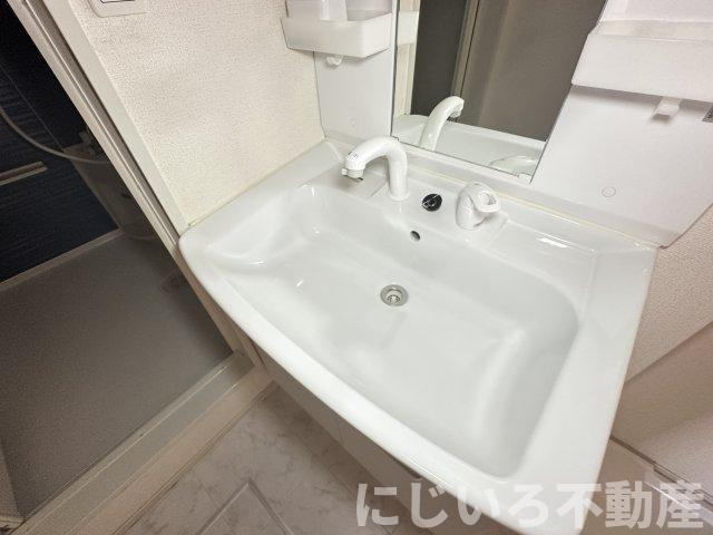 クレセントⅡの洗面所