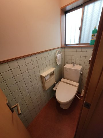 茅ヶ崎市本宿町の店舗事務所のトイレ