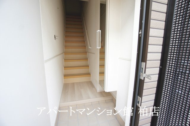 ジャム　ハウスの玄関|同施工会社、同型タイプです