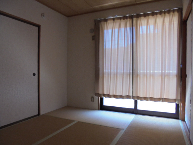 コーポサンライズB棟の寝室