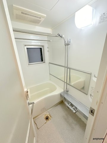 ルクレ堺筋本町レジデンス　仲介手数料無料の浴室