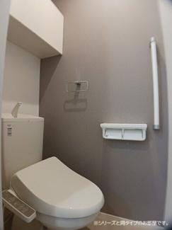 【トイレ】 | カトレア | 落ち着いた色調のトイレです