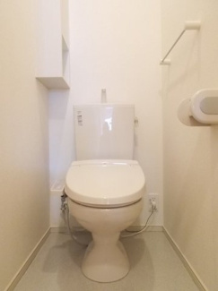 【トイレ】 | グランベール壱番館 | 落ち着いた色調のトイレです