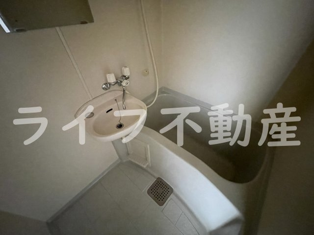 イーストコトブキの浴室|日々の疲れを癒すお風呂付です