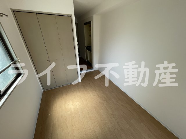 イーストコトブキの内装|明るい室内です