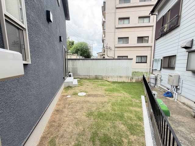 松戸市大金平１２３戸建賃貸の庭