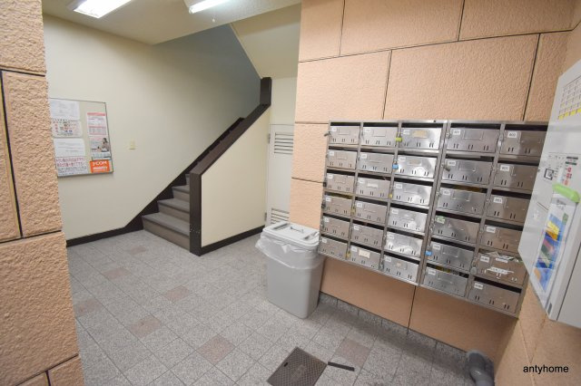 サンフラッツ新大阪本館　仲介手数料無料のロビー