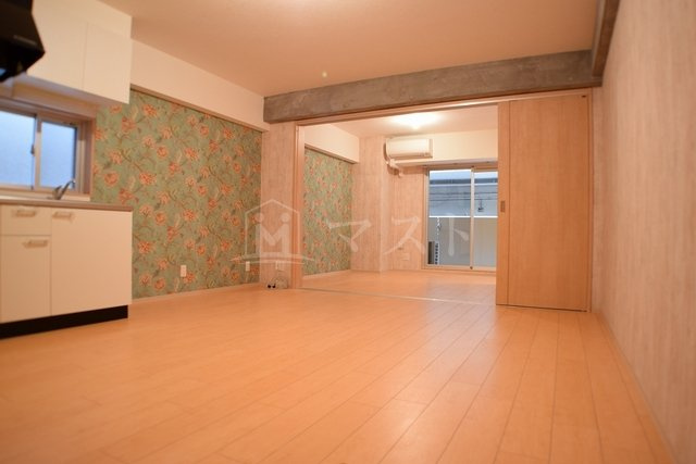 大阪市中央区和泉町２丁目の賃貸マンションの居間・リビング|他号室参考写真