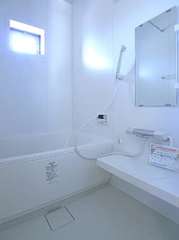松戸市馬橋のアパートの浴室