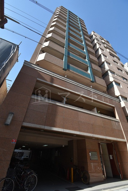 大阪市中央区内本町１丁目の賃貸マンションの外観