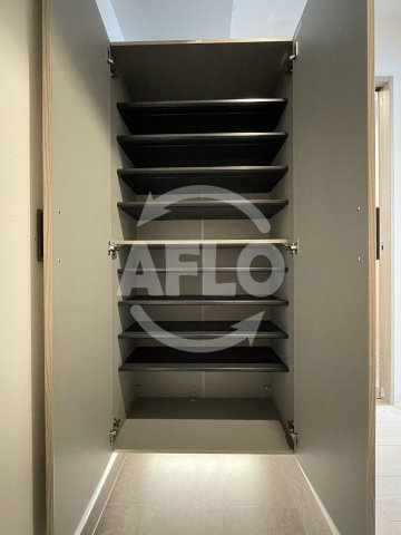 AXIA M-City大阪加賀屋の収納|カウニスルーチェ　シューズボックス