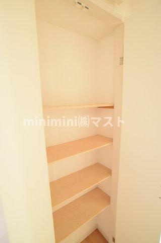 大阪市北区菅原町の賃貸マンションの収納