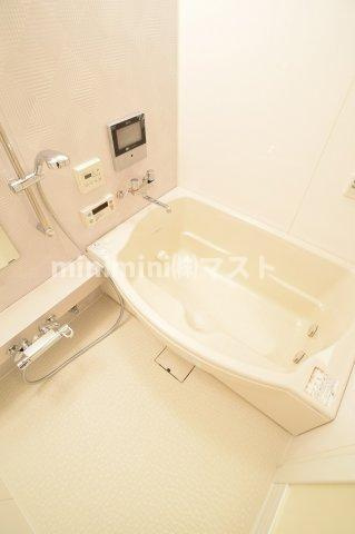 大阪市北区菅原町の賃貸マンションの浴室