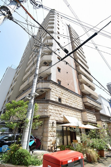 大阪市中央区南船場１丁目の賃貸マンションの外観