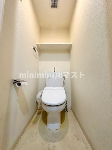 大阪市中央区南船場１丁目の賃貸マンションのトイレ