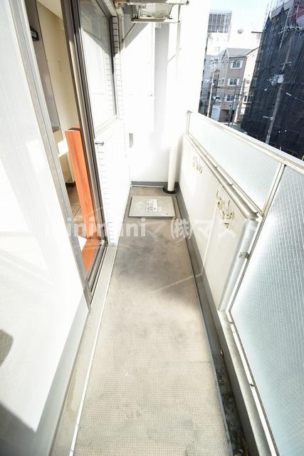 大阪市中央区松屋町住吉の賃貸マンションのバルコニー