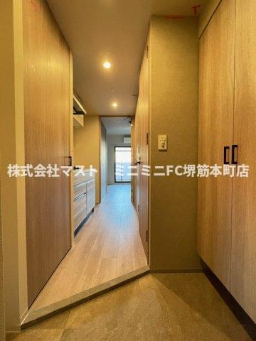 大阪市東成区東中本２丁目の賃貸マンションの玄関
