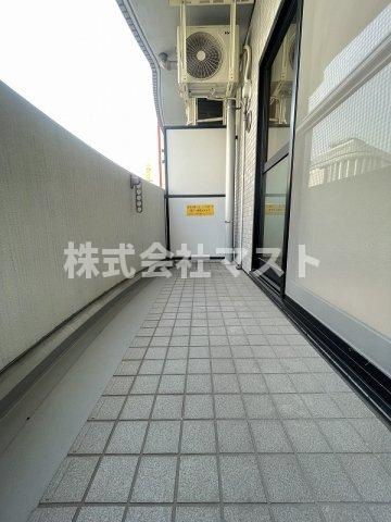 大阪市北区本庄東１丁目の賃貸マンションのバルコニー