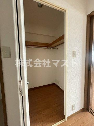 大阪市北区本庄東１丁目の賃貸マンションの収納