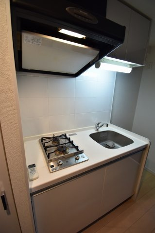 大阪市中央区谷町７丁目の賃貸マンションのキッチン