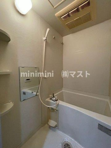 大阪市中央区本町橋の賃貸マンションの浴室