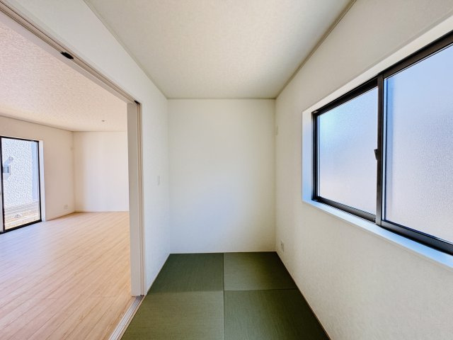 松戸市小金原５丁目新築戸建【貝の花小学校：7分】の和室|4帖和室