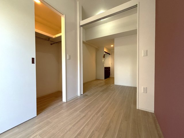【寝室】