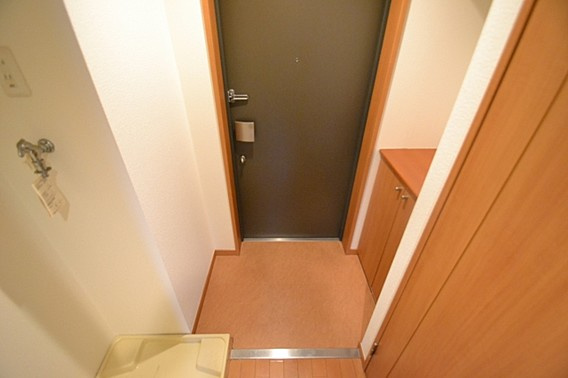 神戸市中央区下山手通７丁目の賃貸マンションの玄関