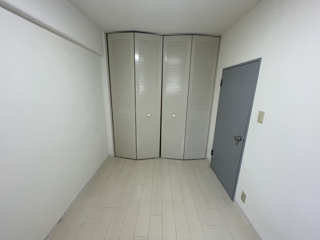 神戸市灘区大石東町１丁目の賃貸マンションの居間・リビング