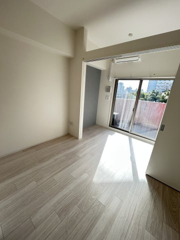 神戸市中央区北長狭通５丁目の賃貸マンションの居間・リビング