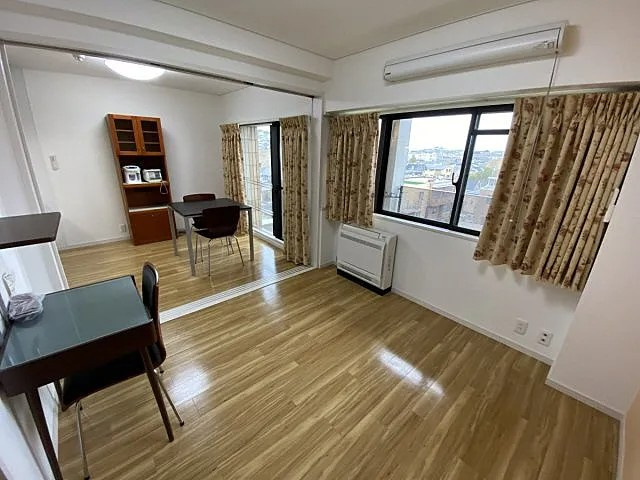 芦屋市松ノ内町の賃貸マンションの居間・リビング