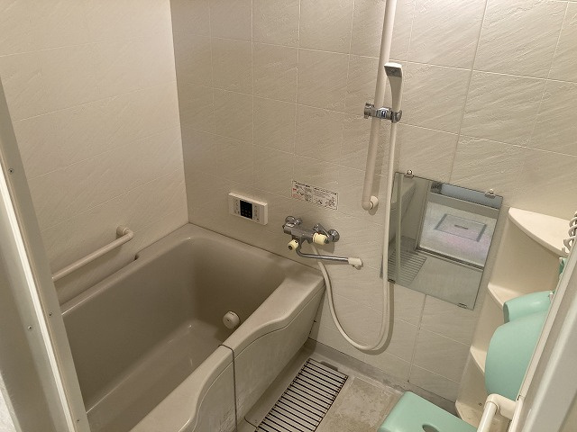 芦屋市大原町の賃貸マンションの浴室