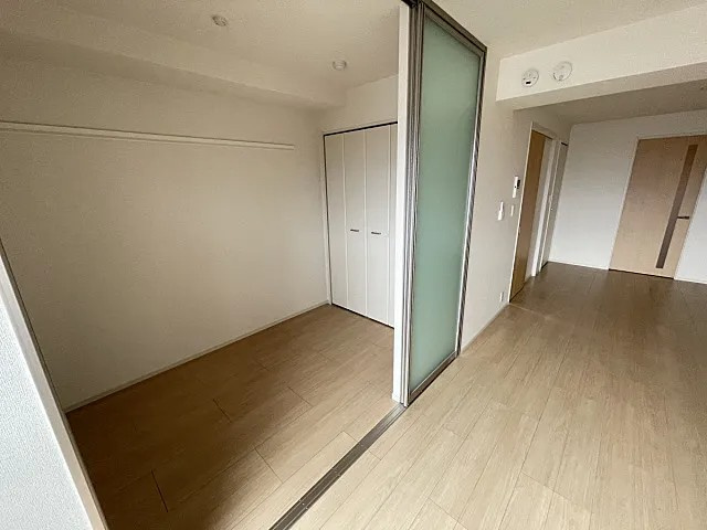 神戸市灘区篠原本町３丁目の賃貸マンションの居間・リビング