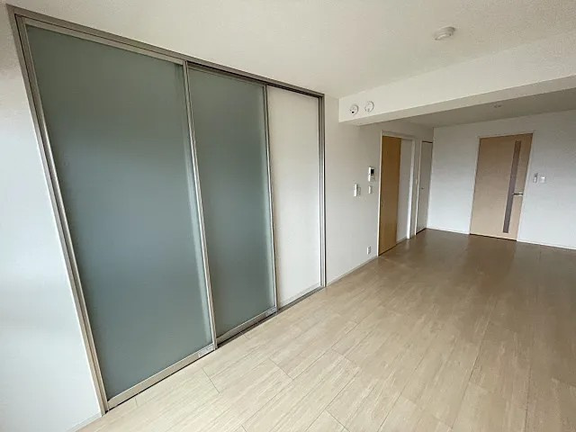神戸市灘区篠原本町３丁目の賃貸マンションの居間・リビング