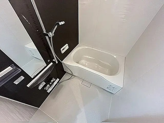 神戸市中央区北長狭通８丁目の賃貸マンションの浴室